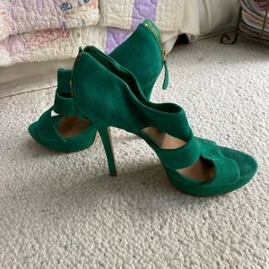 Steve Madden Green Suede Pumps